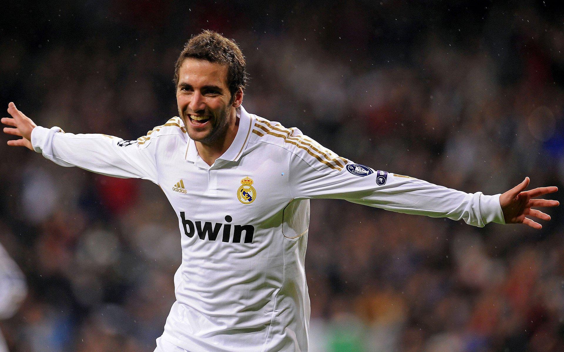 格雷茨卡告别拜仁?意甲双雄伺机而动